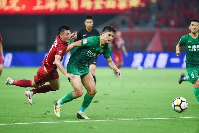 AG娱乐-防守意识提升，球队稳健发挥不断深入