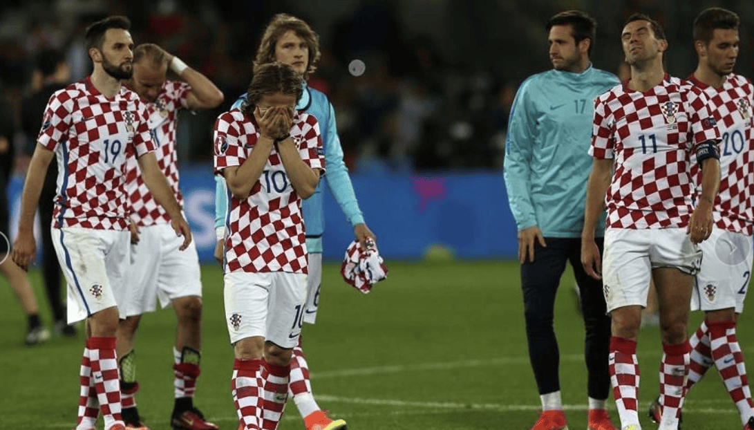 AG官方-克罗地亚队小组出线，备战淘汰赛